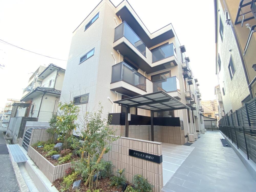 クラシスト南塚口の物件外観写真