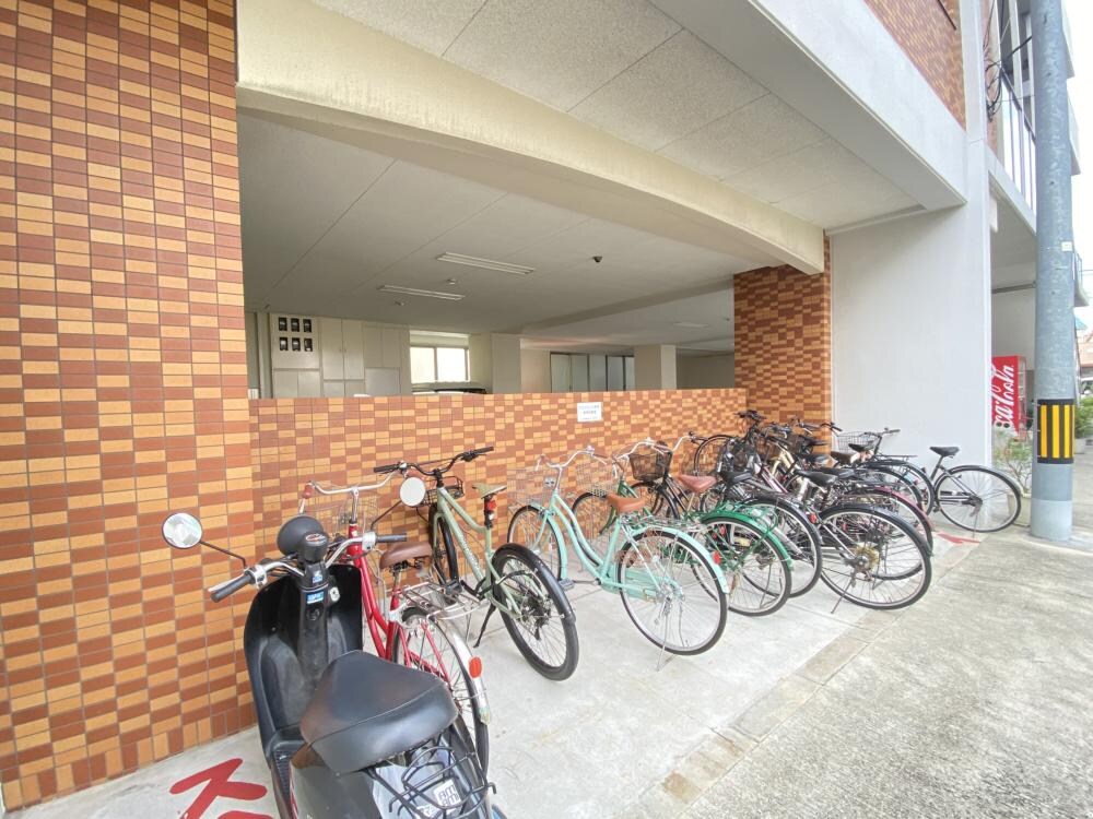 ラ・ギザロの物件外観写真