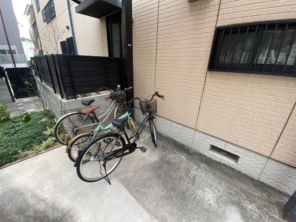 ヴァレンティア西宮北口の物件外観写真