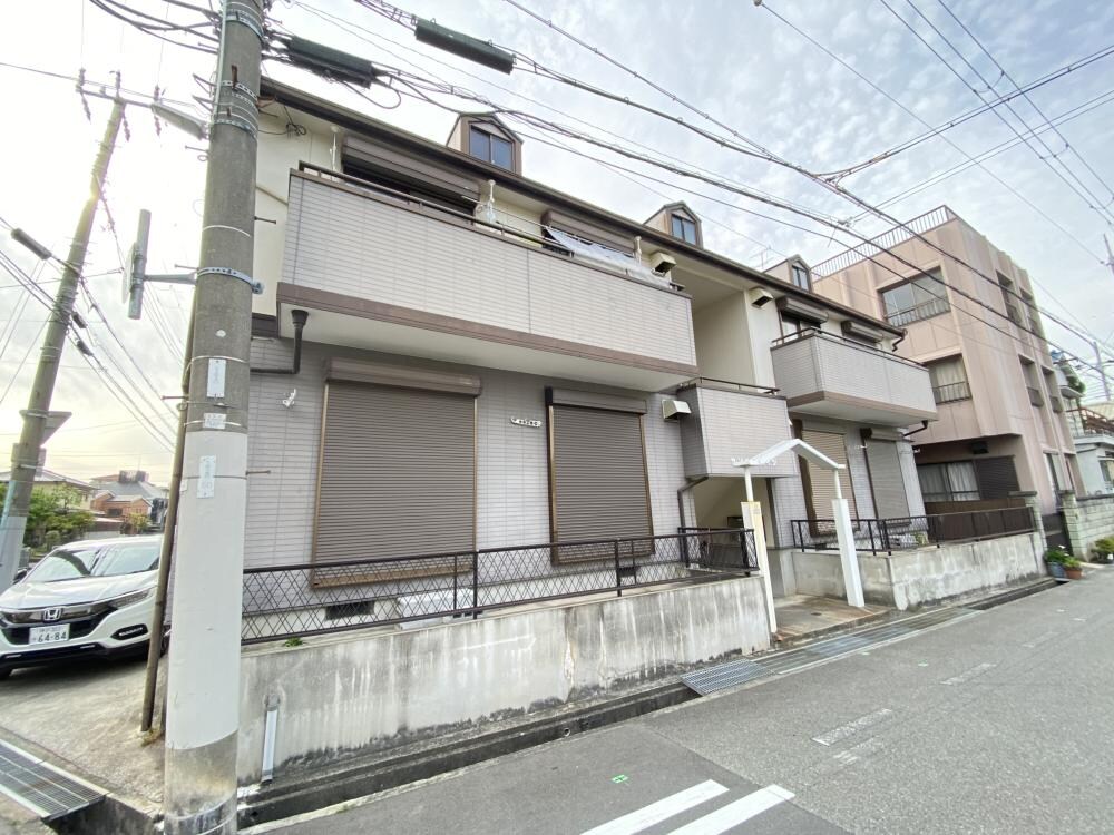 サンサンハイツの物件外観写真