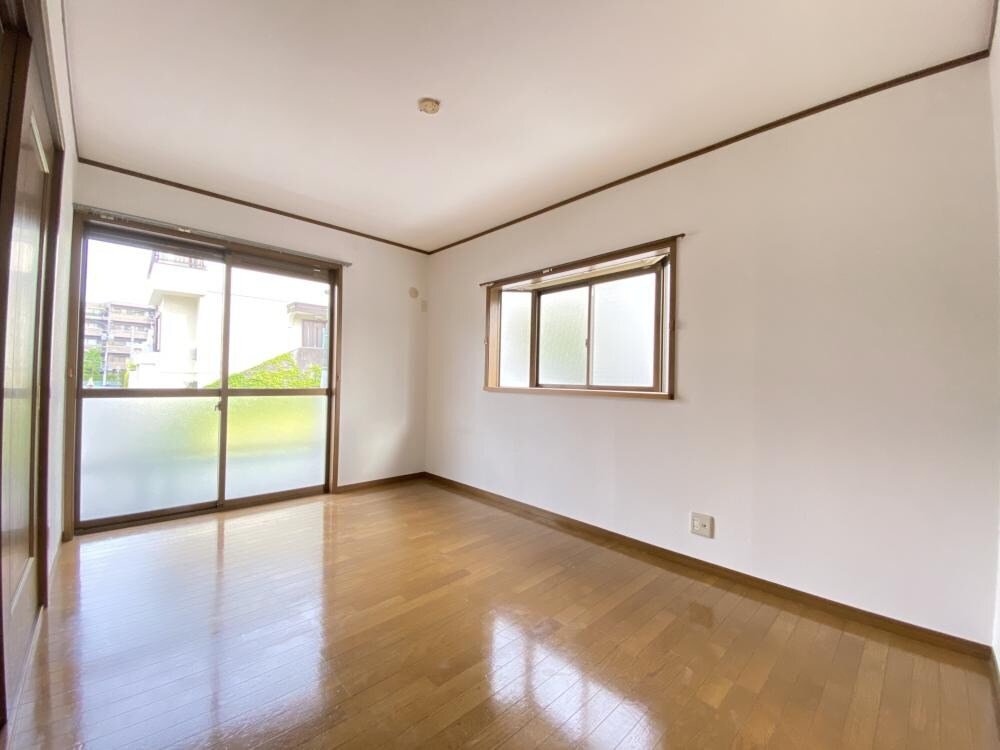 サンサンハイツの物件内観写真