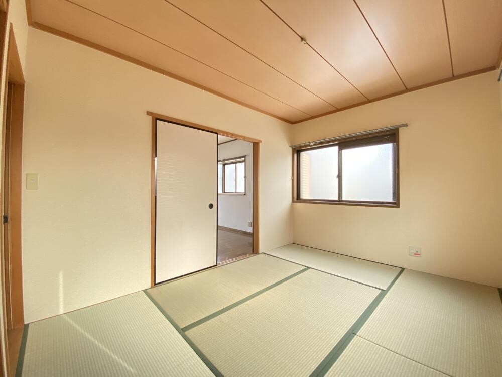 サンサンハイツの物件内観写真