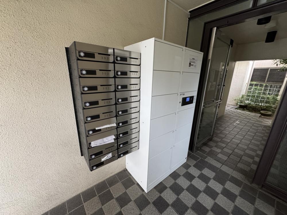 パレラフィネ甲子園口の物件外観写真