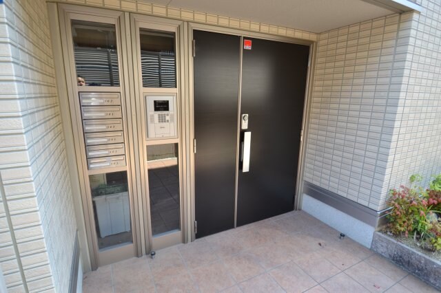 フローリッシュの物件外観写真