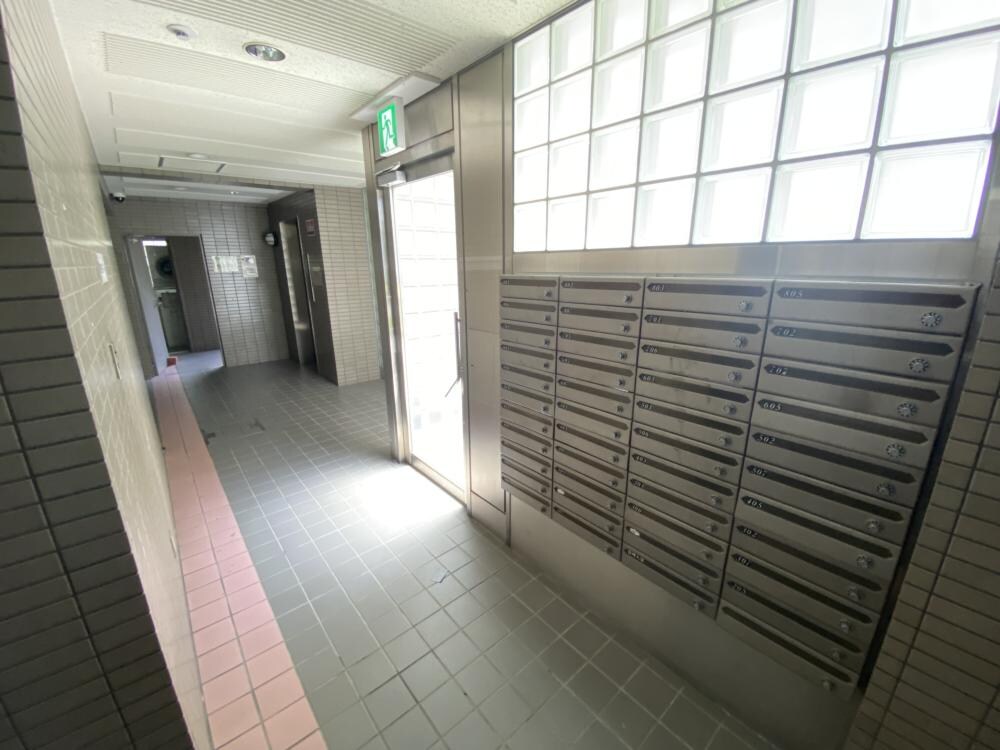 猪名寺パークマンション2の物件外観写真