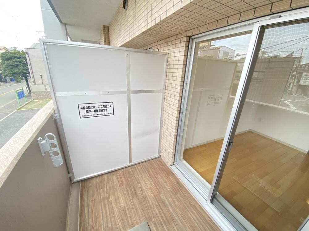 レジュールアッシュアーバンゲートの物件内観写真