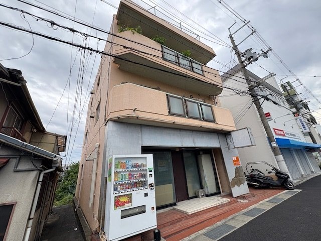 森本ビルの物件外観写真