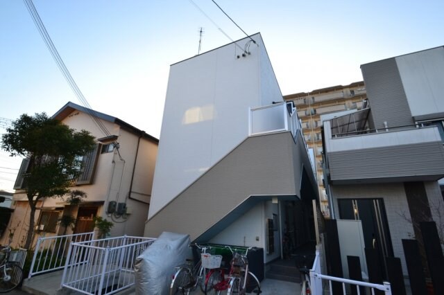 スカイヴィラ立花の物件外観写真