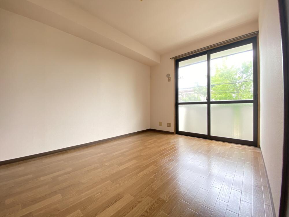 ハイカムール松井の物件内観写真