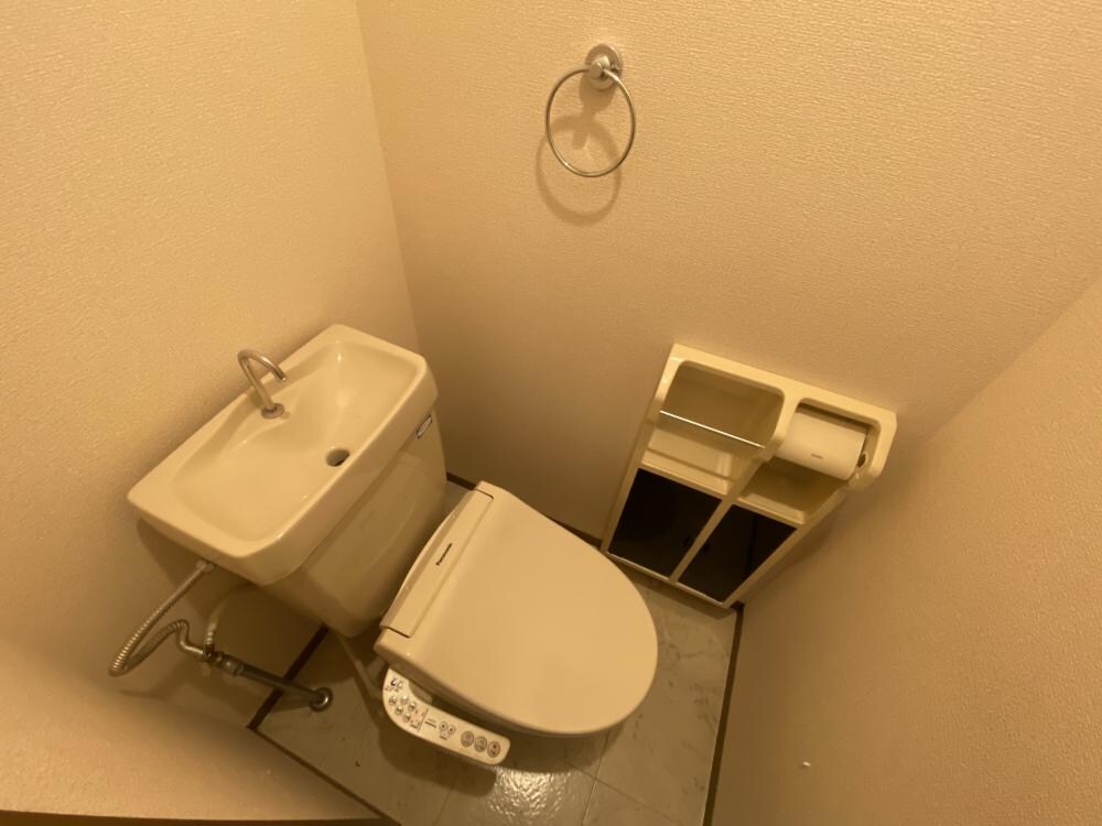 ハイカムール松井の物件内観写真