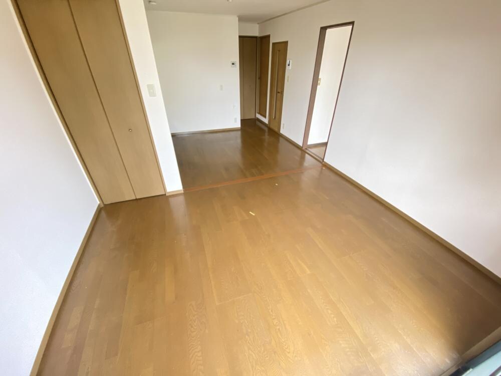 ハイカムール松井の物件内観写真