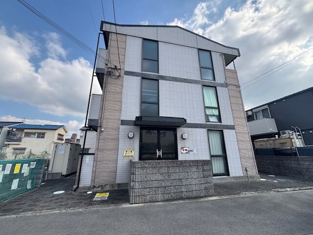 彩華4の物件外観写真