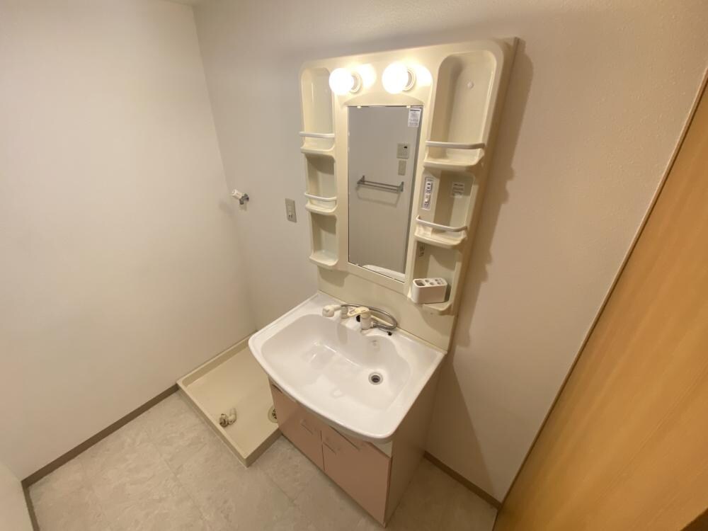 ヴィラ安堂寺2の物件内観写真