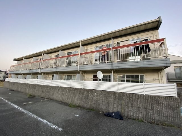 パレードの物件外観写真