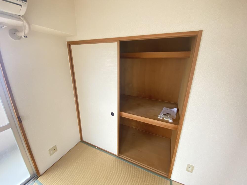 Y’sコート蘭びっくの物件内観写真