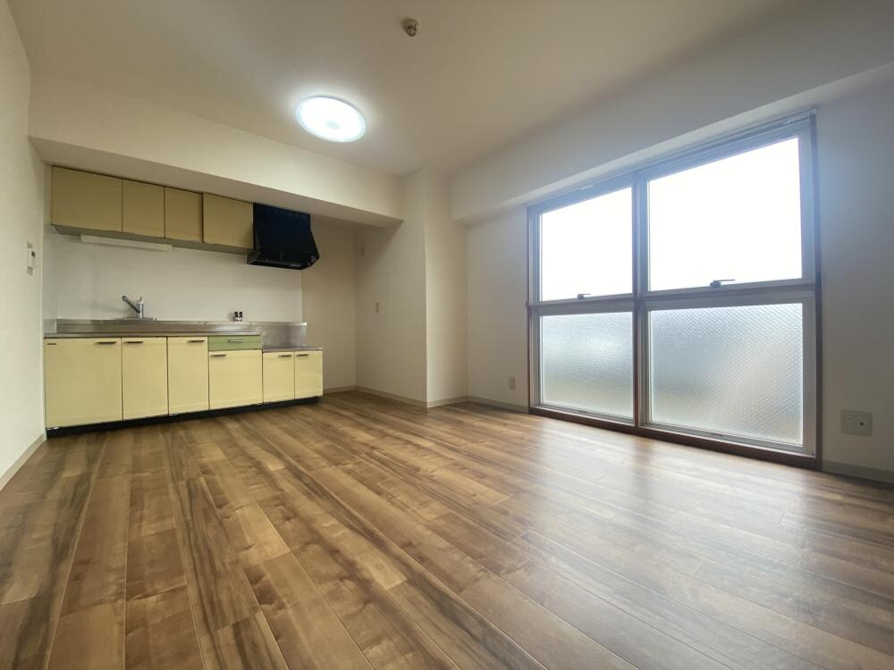 Y’sコート蘭びっくの物件内観写真