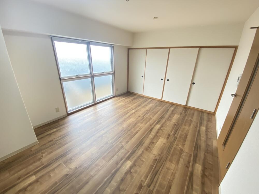 Y’sコート蘭びっくの物件内観写真