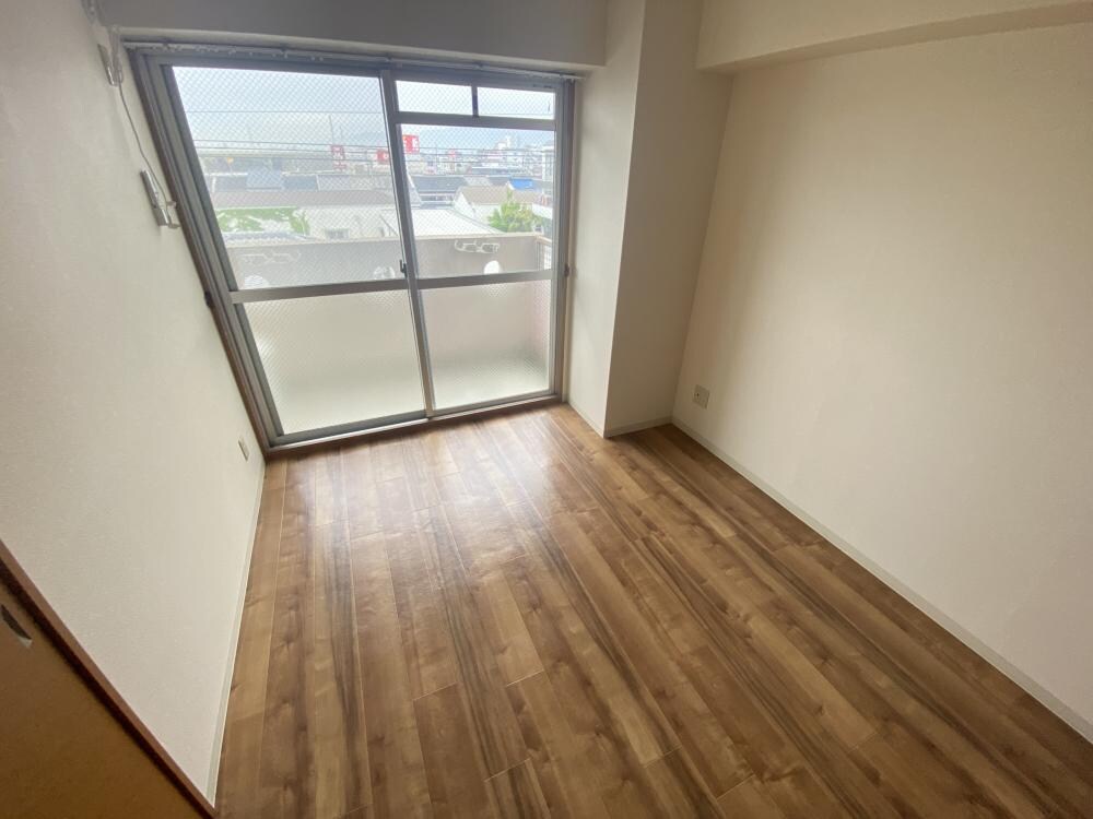 Y’sコート蘭びっくの物件内観写真