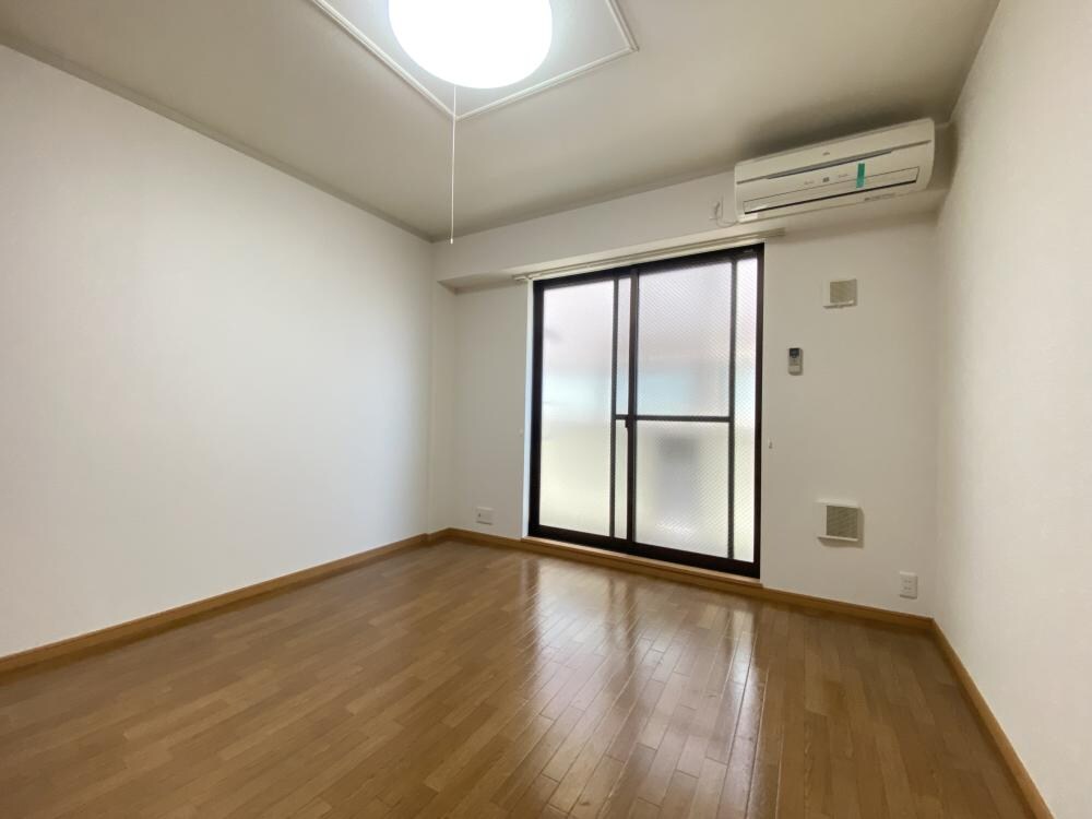 エテルノ昆陽3の物件内観写真