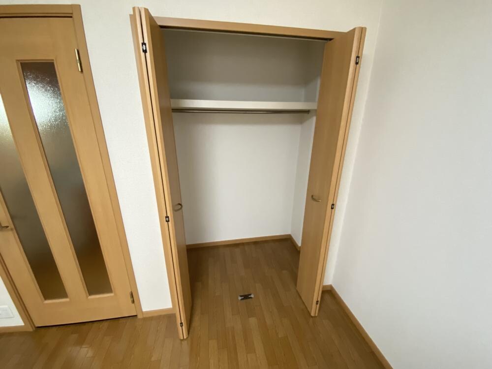 エテルノ昆陽3の物件内観写真