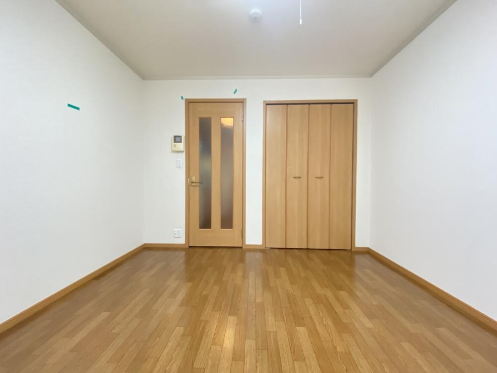 エテルノ昆陽3の物件内観写真