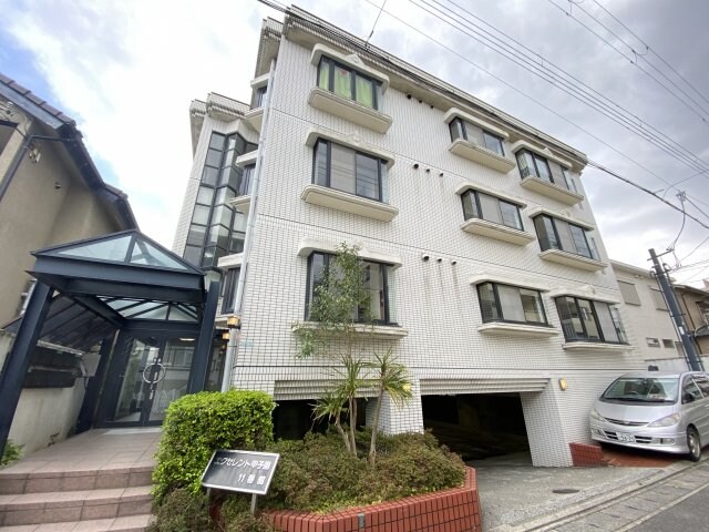 エクセレント甲子園11番館の物件外観写真