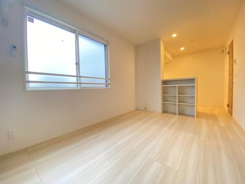 プレガーレ中須佐の物件内観写真