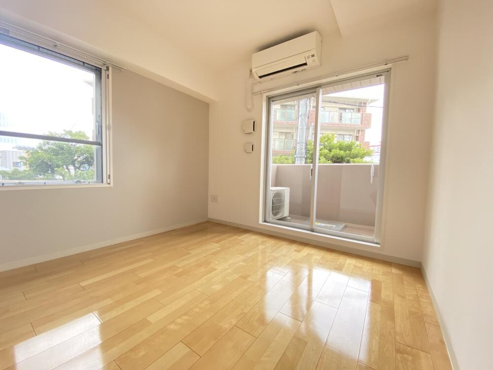 レジュールアッシュアーバンゲートの物件内観写真