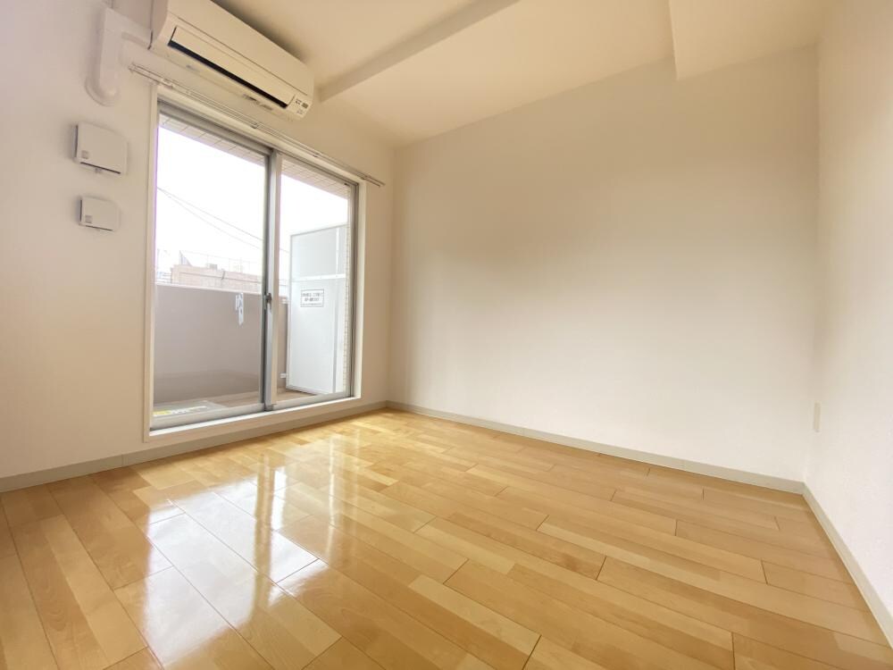 レジュールアッシュアーバンゲートの物件内観写真