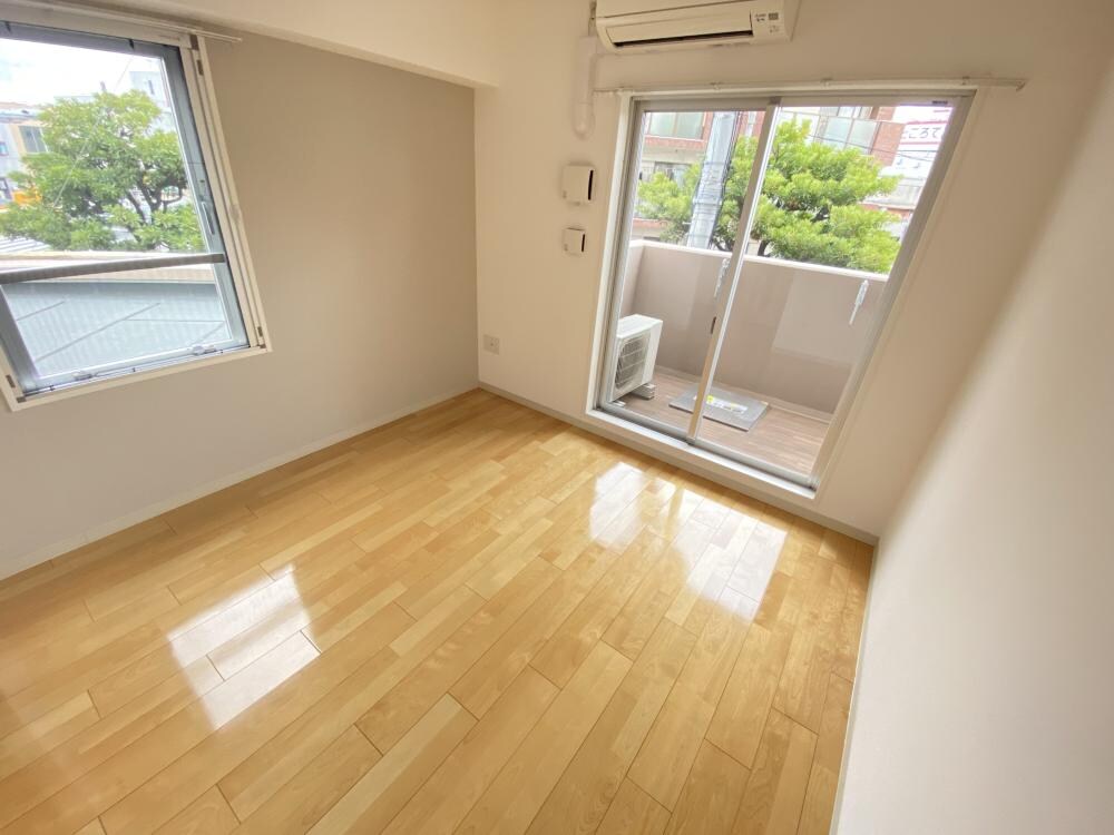 レジュールアッシュアーバンゲートの物件内観写真