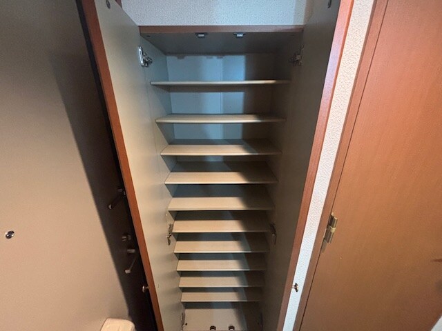 コスモスコートの物件内観写真