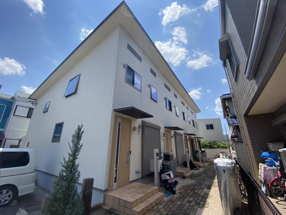 テラスハウス新伊丹の物件外観写真