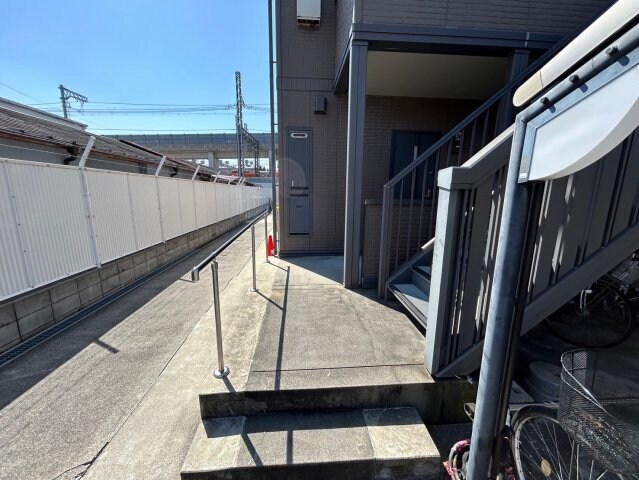 リバーハイツ B棟の物件外観写真