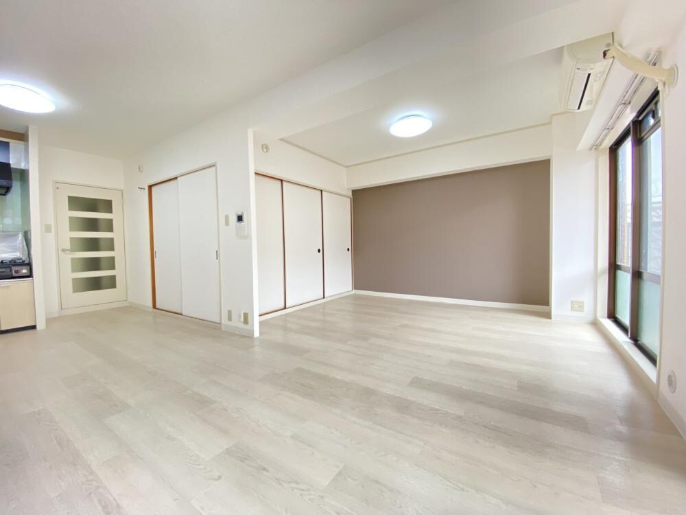 ロイヤル西宮北口の物件内観写真
