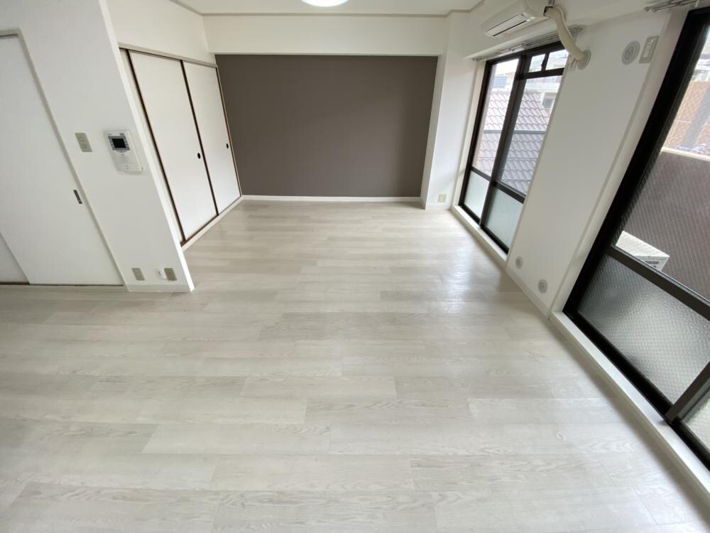 ロイヤル西宮北口の物件内観写真