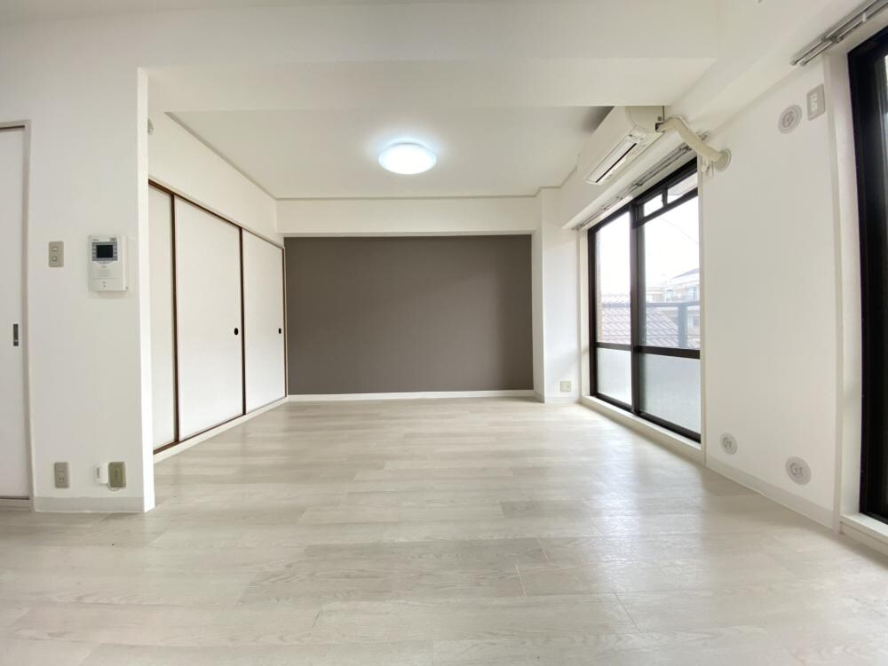 ロイヤル西宮北口の物件内観写真