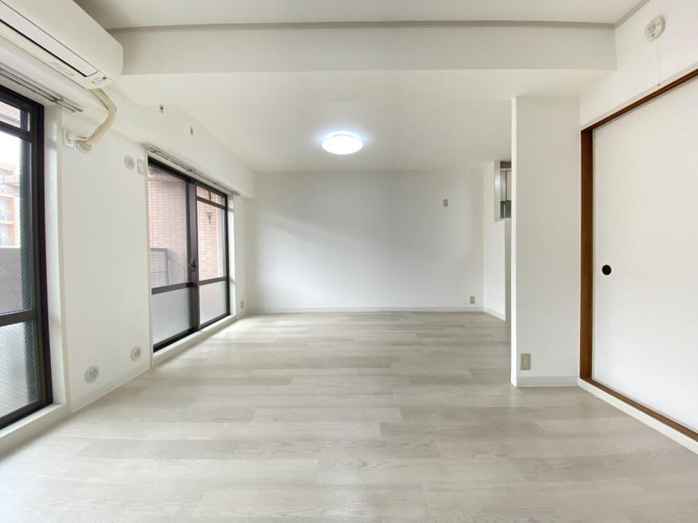 ロイヤル西宮北口の物件内観写真
