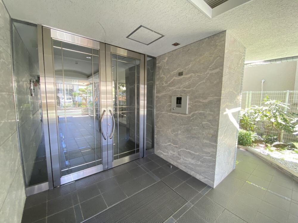 ジオレミヨ甲子園口の物件外観写真