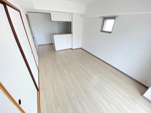 ジオレミヨ甲子園口の物件内観写真