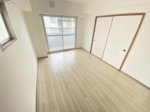 ジオレミヨ甲子園口の物件内観写真