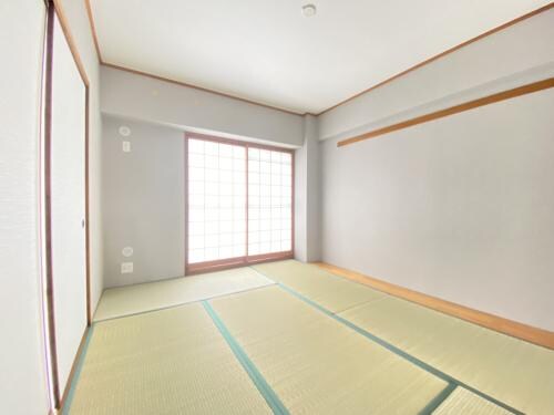 ジオレミヨ甲子園口の物件内観写真