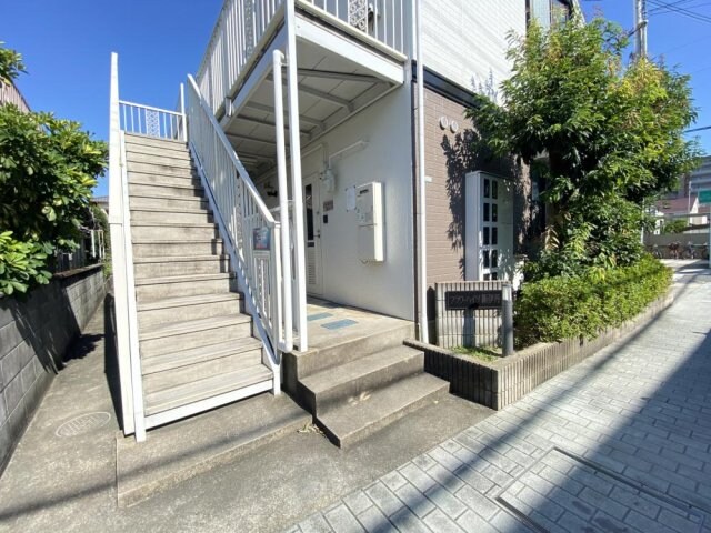 フラワーハイツ新伊丹の物件外観写真