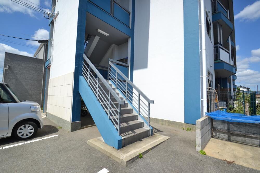 プラザハイツの物件外観写真