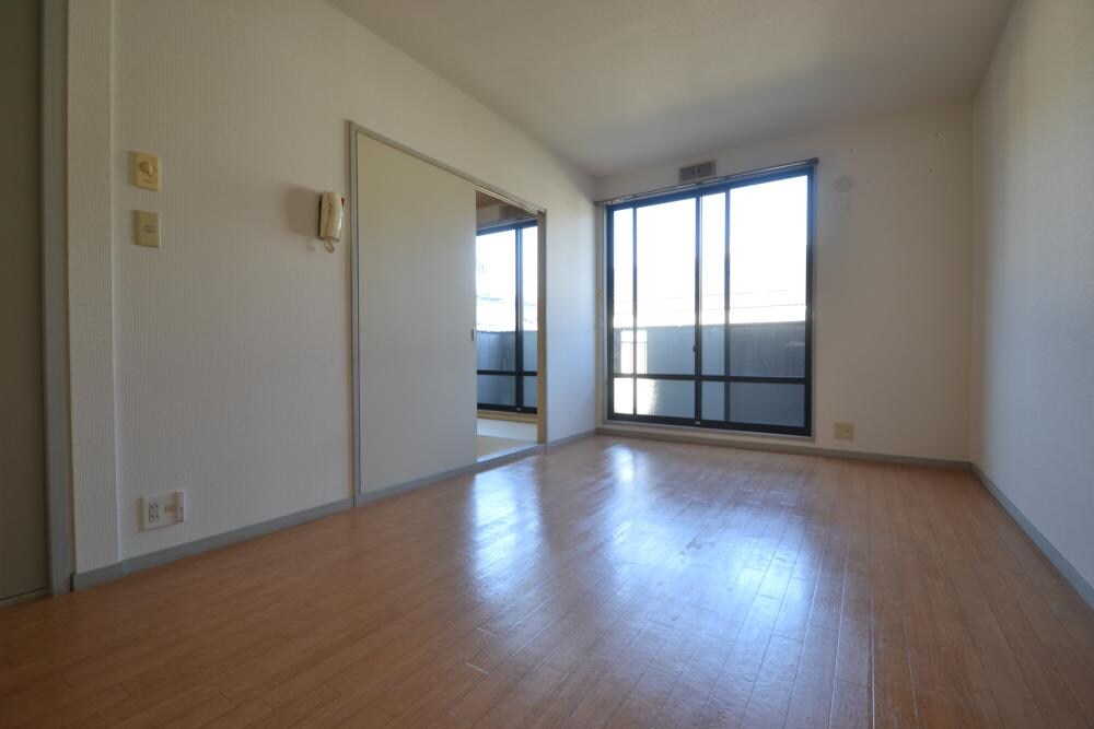 サンライズ立花ハイツの物件内観写真