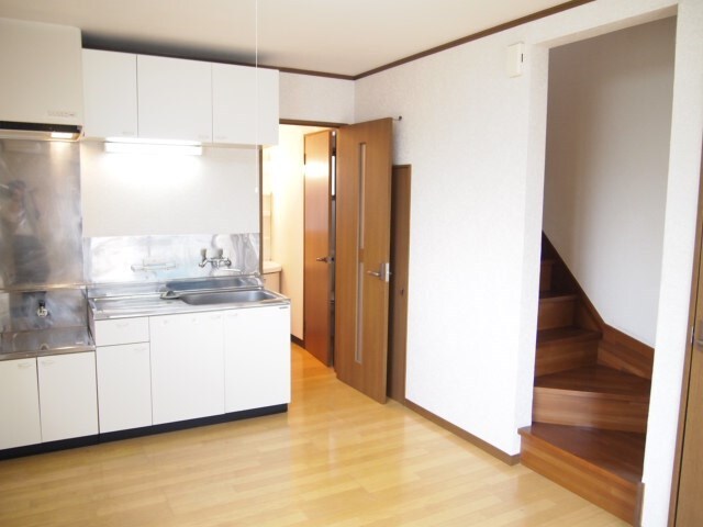 住吉ハイツ6号棟の物件内観写真