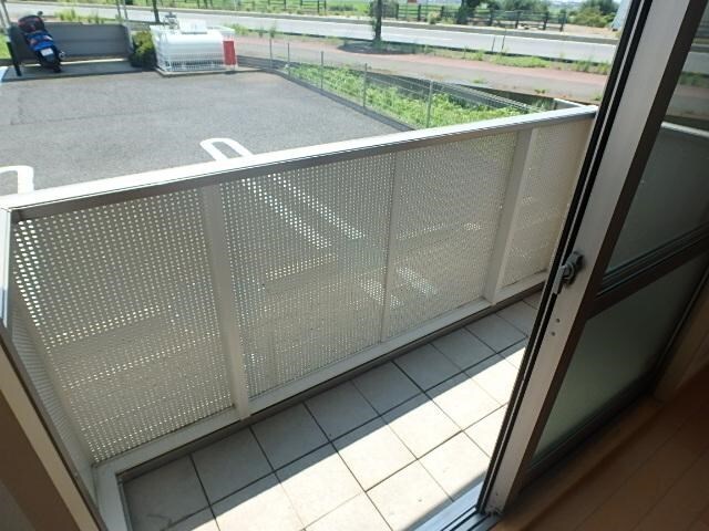 メゾンジュネスの物件内観写真