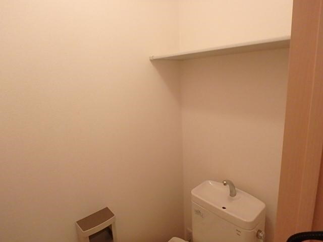 メゾンジュネスの物件内観写真