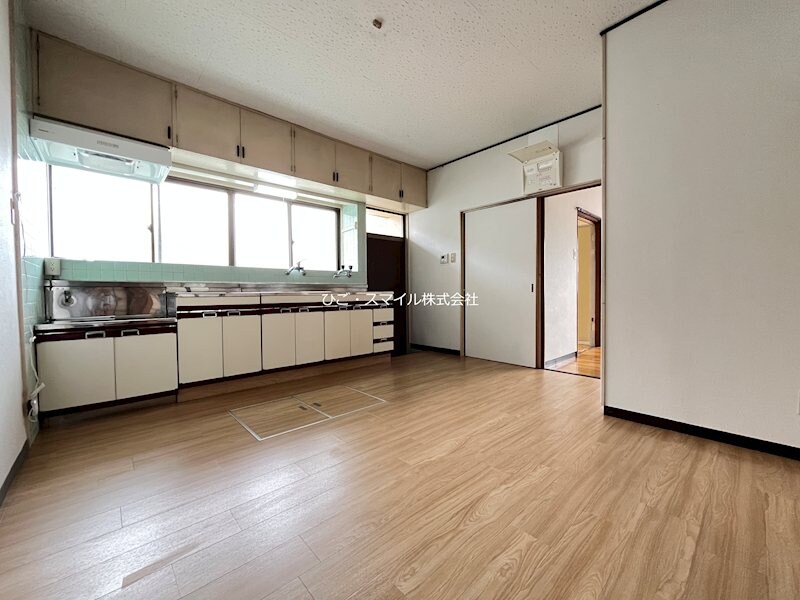 保田窪5丁目貸家の物件内観写真