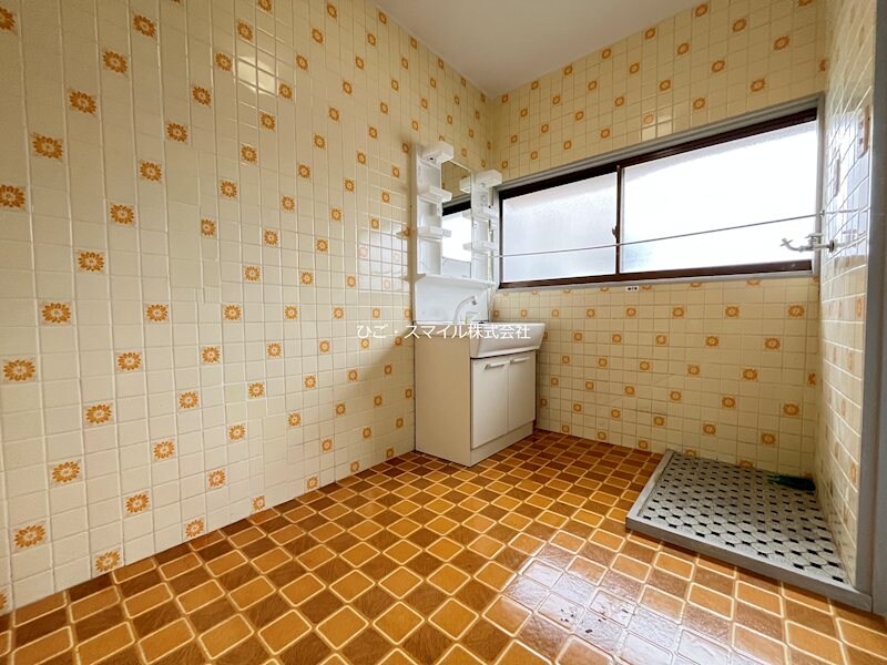 保田窪5丁目貸家の物件内観写真