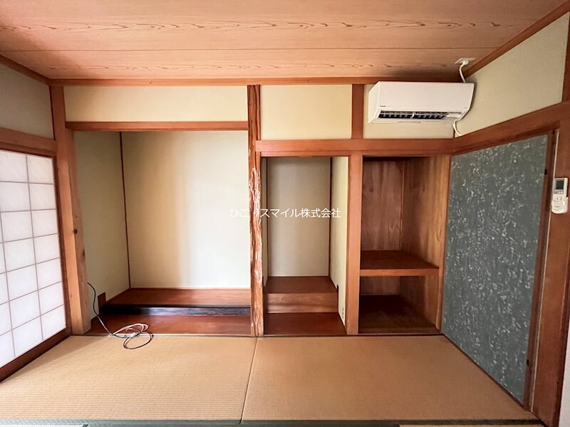 保田窪5丁目貸家の物件内観写真